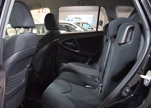 Toyota RAV4 bild 22