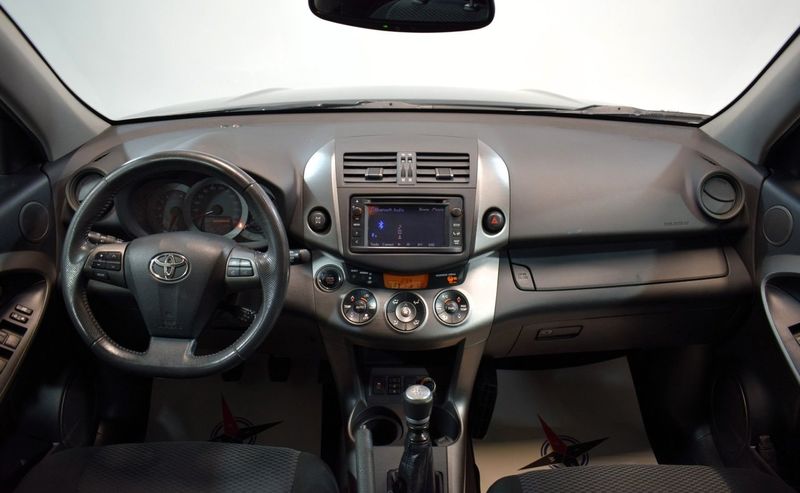 Toyota RAV4 bild 16