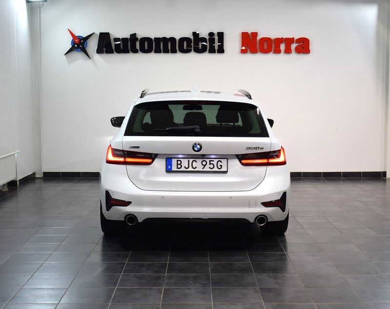 BMW 330 bild 5