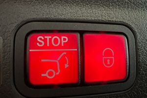 Mercedes EQS450 SUV bild 18