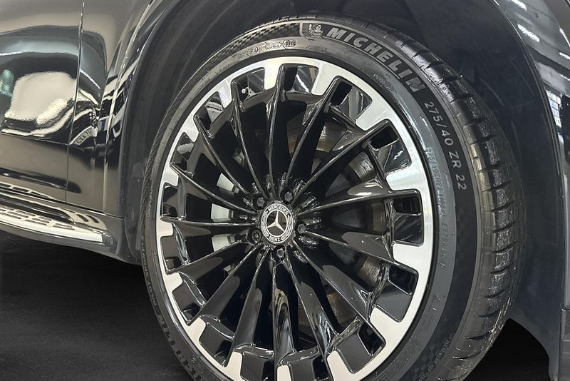Mercedes EQS450 SUV bild 5