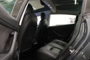 Tesla Model 3 bild 5