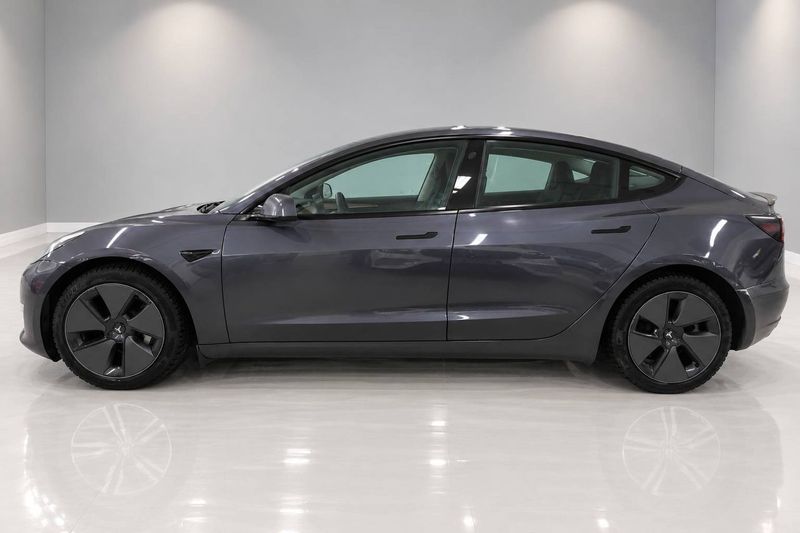 Tesla Model 3 bild 3