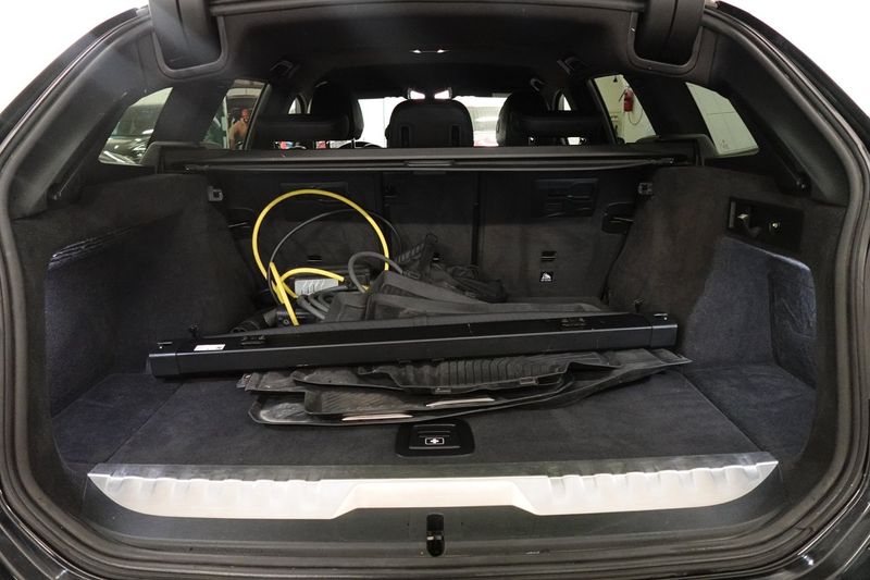 BMW 330 bild 19
