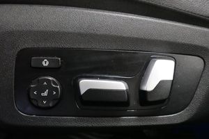 BMW 330 bild 14