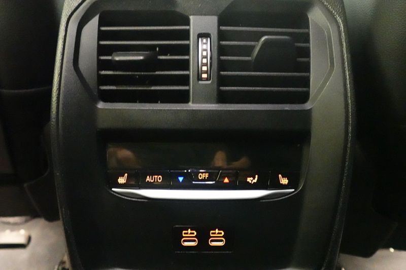 BMW 330 bild 17