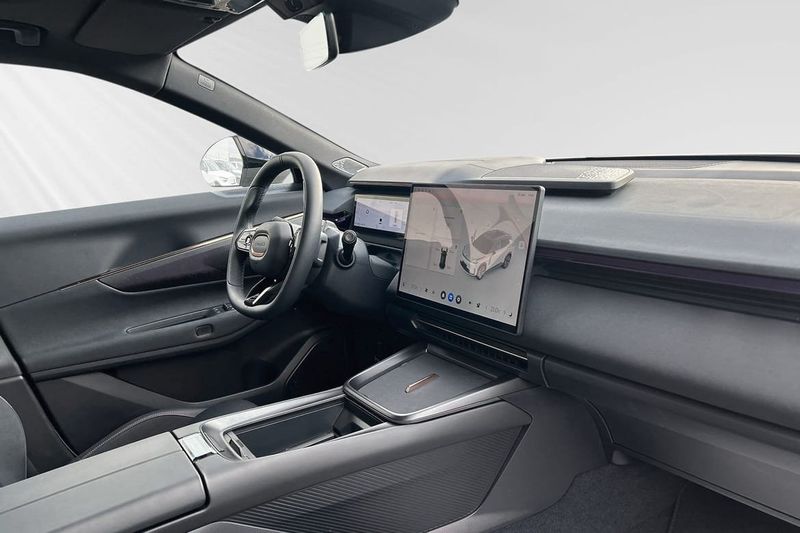 Lynk & Co 08 bild 9