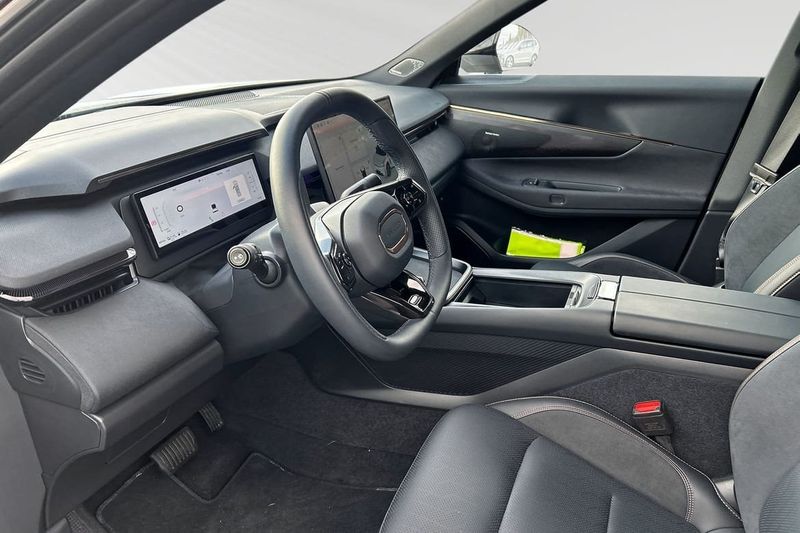 Lynk & Co 08 bild 6