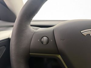 Tesla Model 3 bild 25