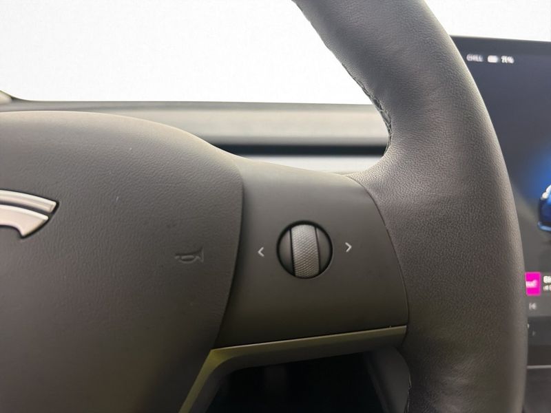 Tesla Model 3 bild 27