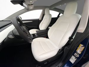 Tesla Model 3 bild 15
