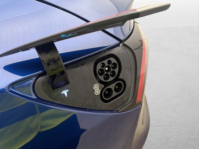 Tesla Model 3 bild 12