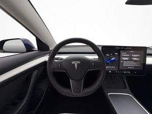 Tesla Model 3 bild 26