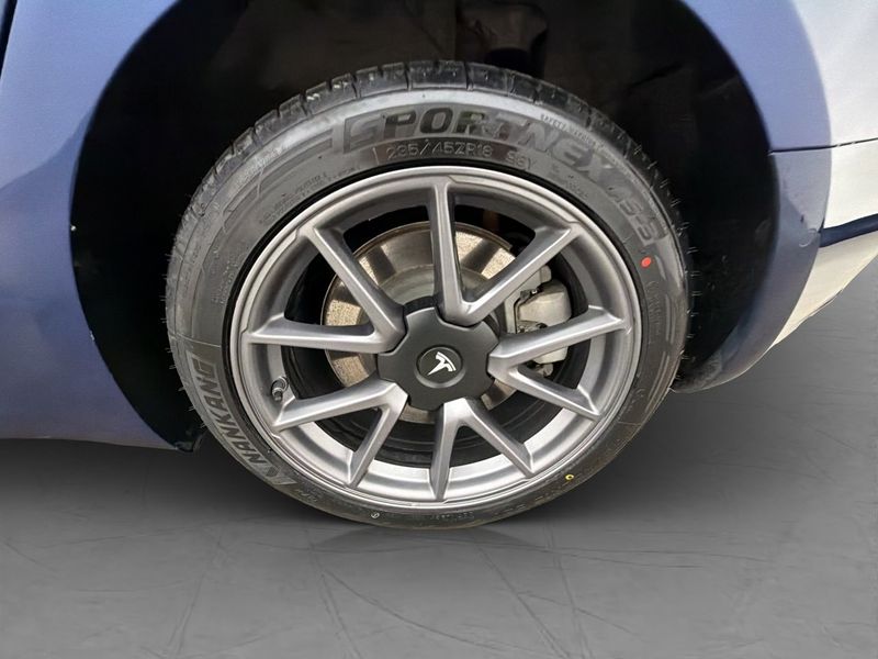 Tesla Model 3 bild 34