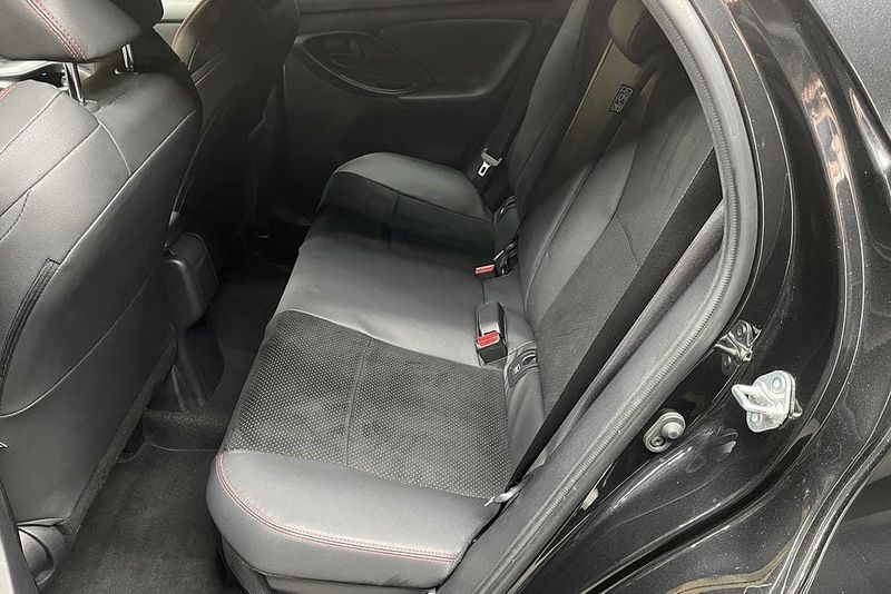 Toyota Yaris bild 14