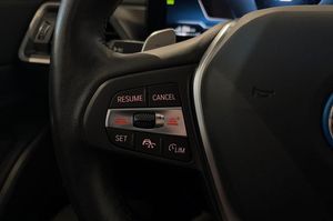 BMW 330 bild 14