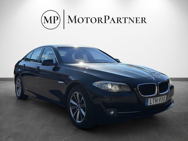 BMW 520 d Sedan Steptronic 184hk P-Sensorer Värmare - 2011
