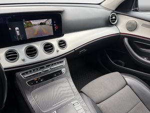 Mercedes E300 bild 12
