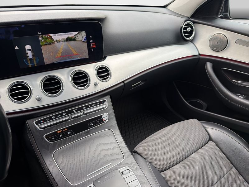 Mercedes E300 bild 12
