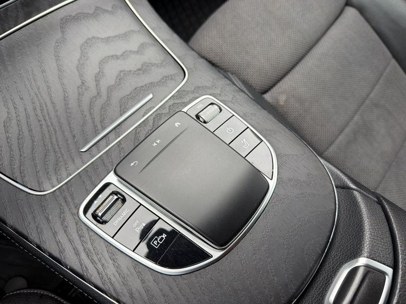 Mercedes E300 bild 16