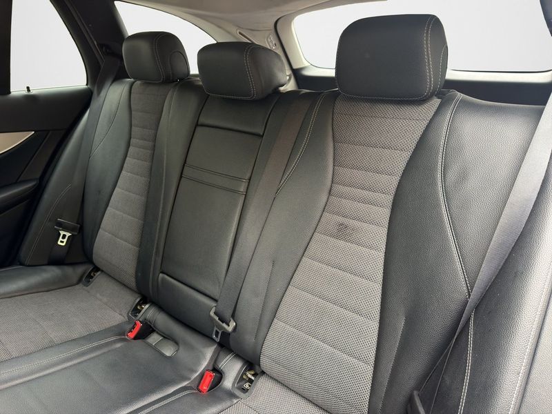 Mercedes E300 bild 14