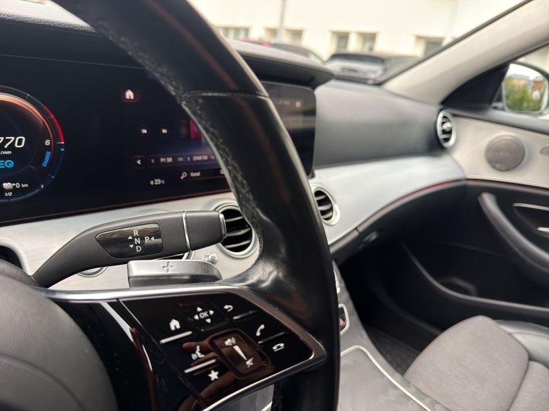 Mercedes E300 bild 18