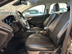 Ford Focus bild 8