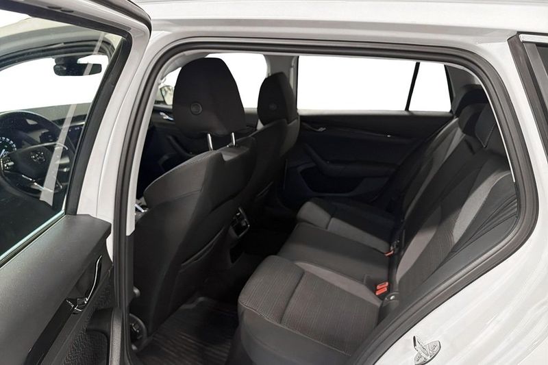 Skoda Octavia bild 6