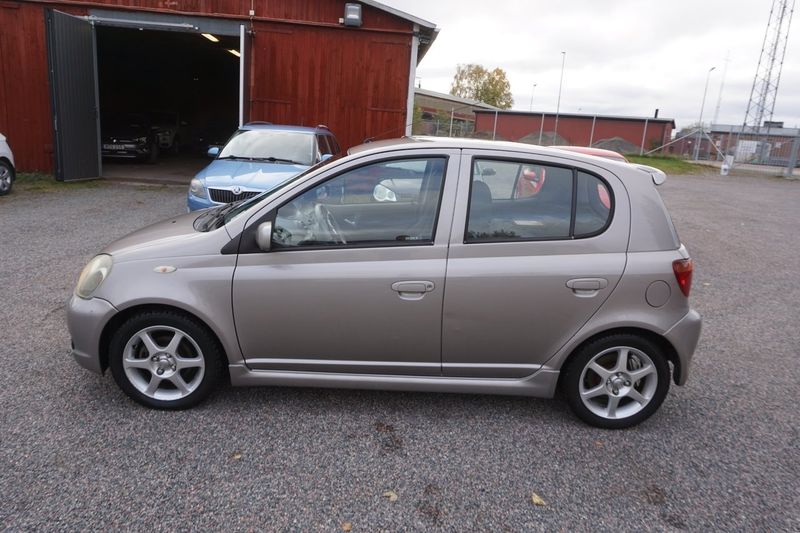 Toyota Yaris bild 4