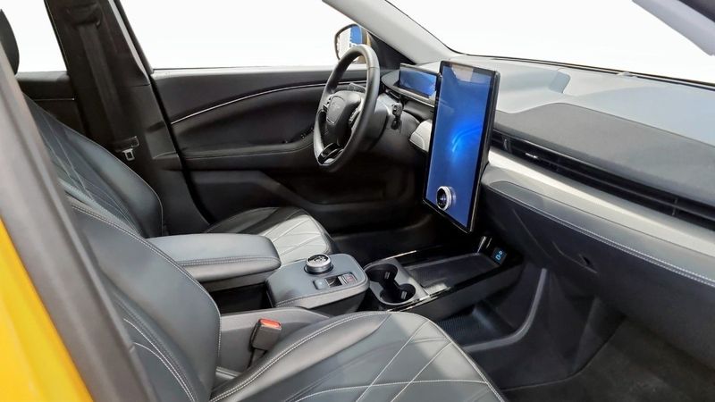 Ford Mustang Mach-E bild 3