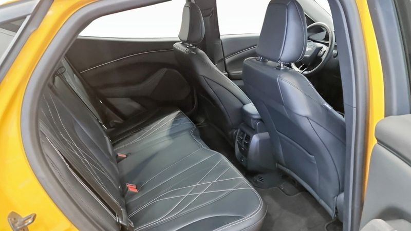Ford Mustang Mach-E bild 5