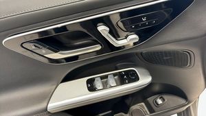 Mercedes GLC200 bild 10