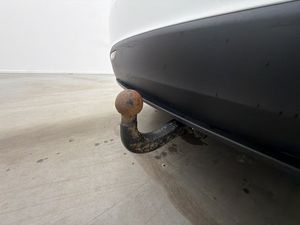 Tesla Model X bild 18
