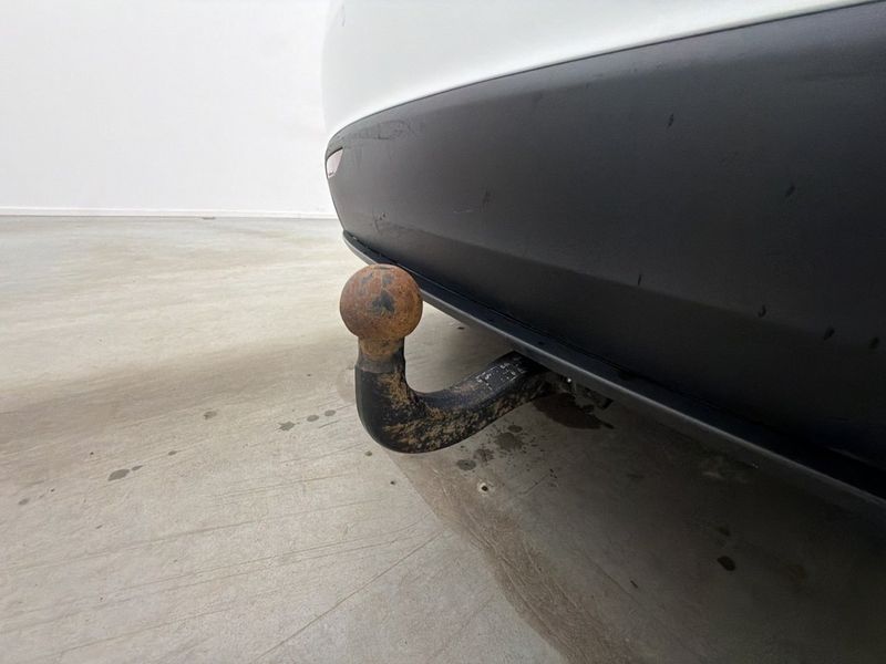 Tesla Model X bild 18