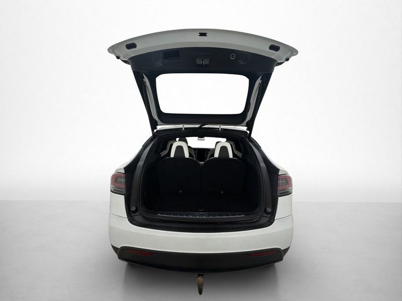 Tesla Model X bild 19