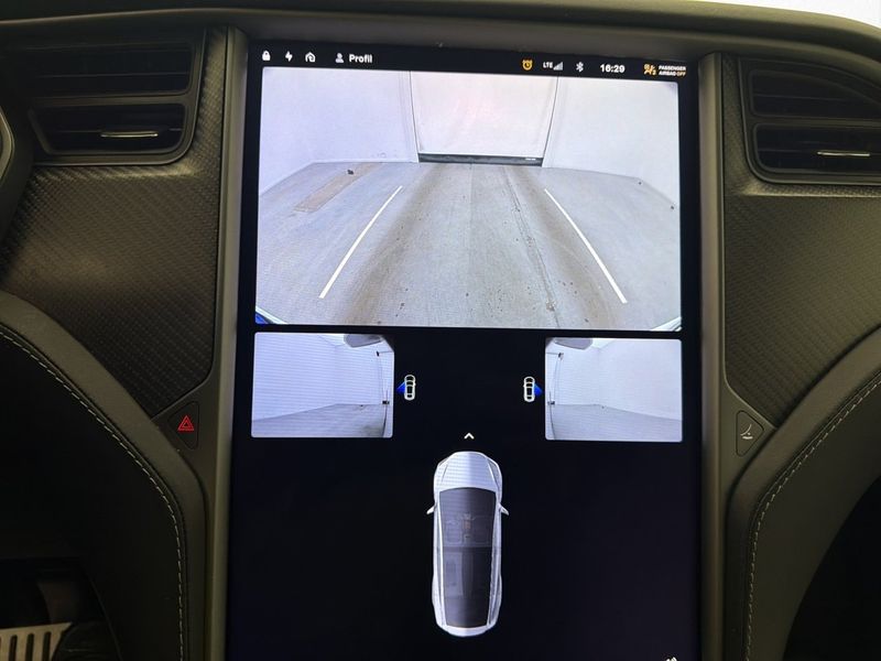 Tesla Model X bild 27