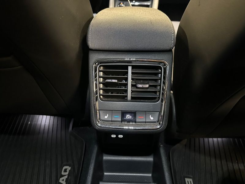 Skoda Enyaq bild 12