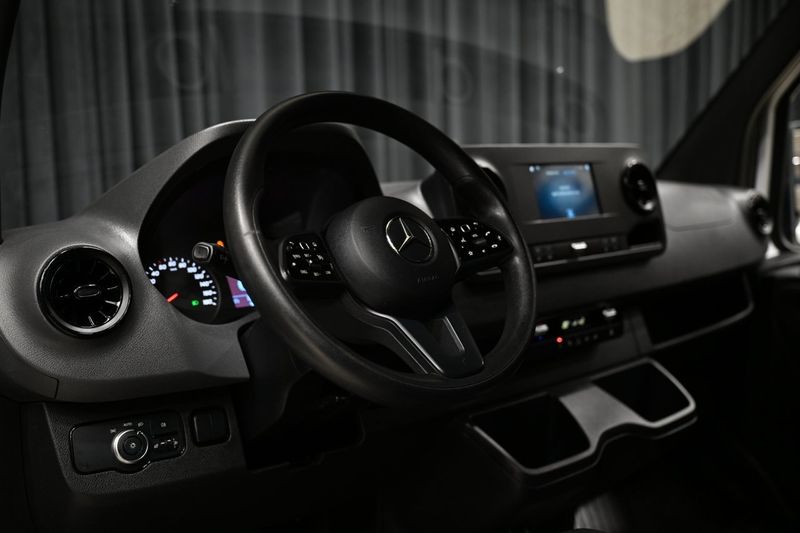 Mercedes Sprinter bild 13