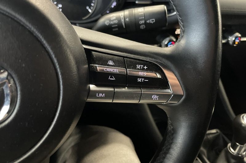 Mazda 3 bild 24