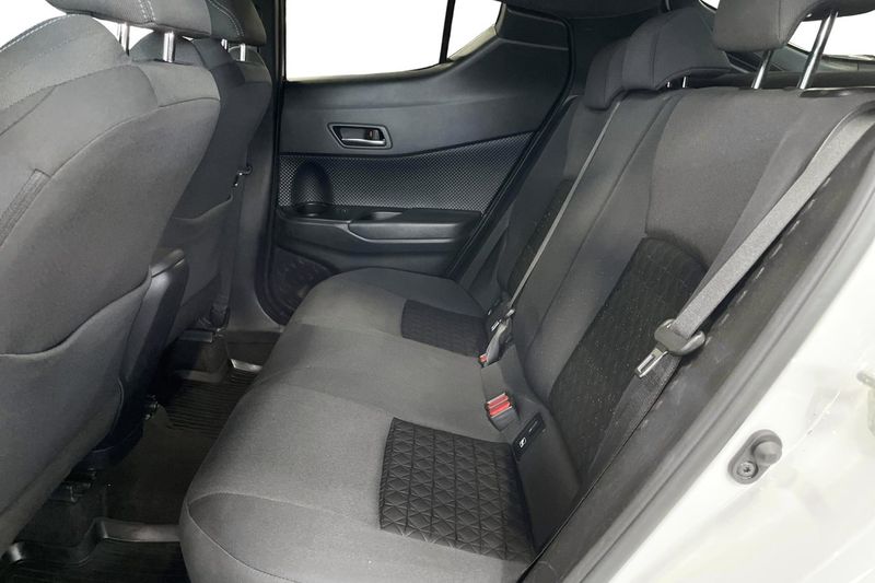 Toyota C-HR bild 16