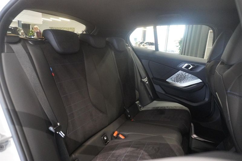 BMW 120 bild 12