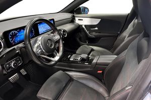 Mercedes CLA180 bild 9