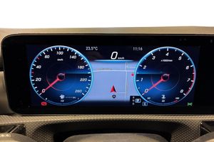 Mercedes CLA180 bild 21