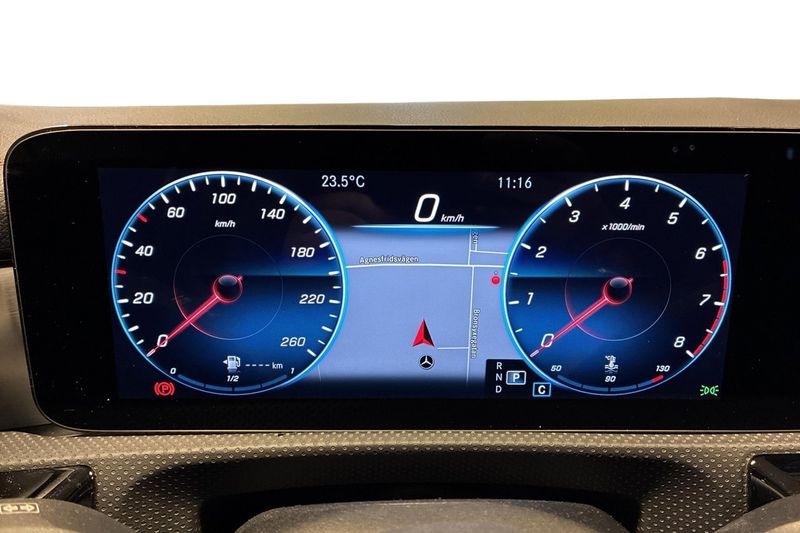 Mercedes CLA180 bild 21
