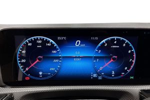 Mercedes CLA180 bild 12