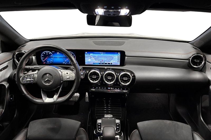 Mercedes CLA180 bild 10