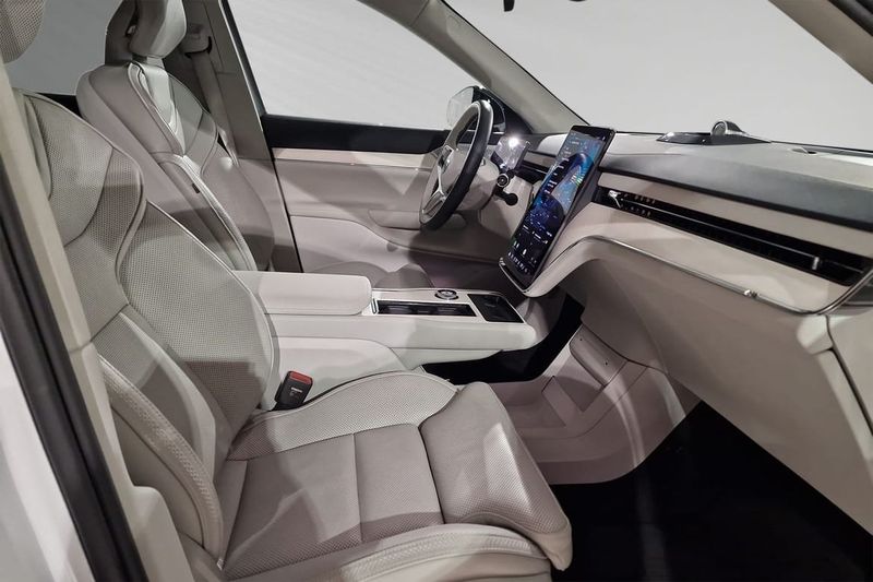 Volvo EX90 bild 10