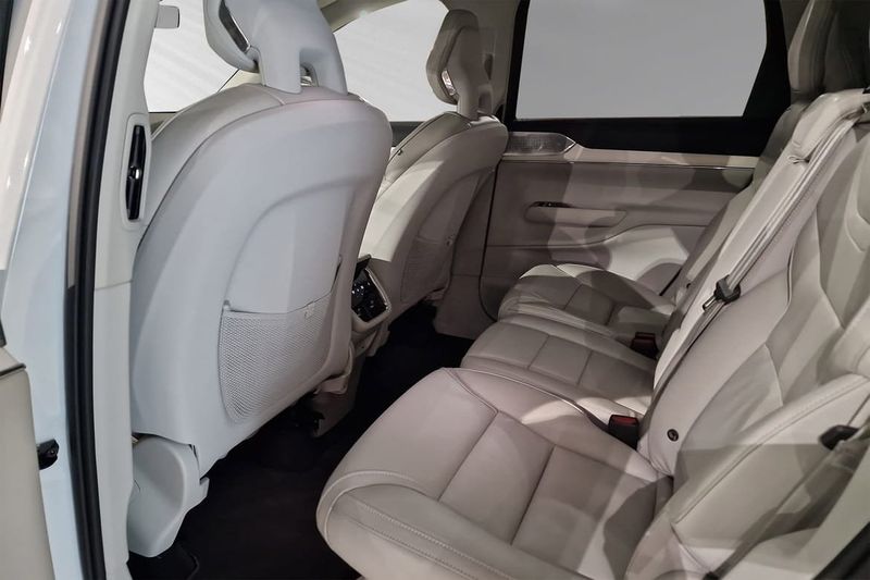 Volvo EX90 bild 8