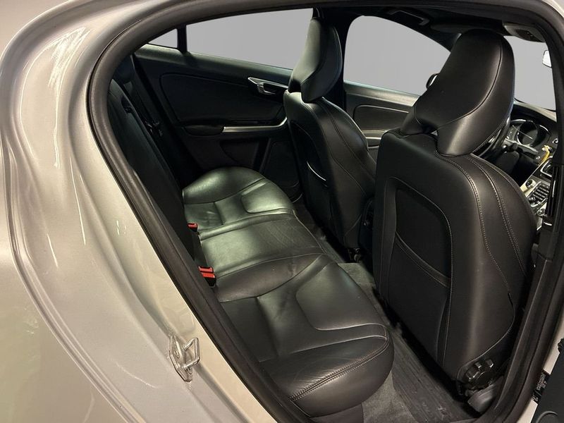 Volvo S60 bild 8