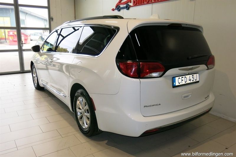 Chrysler Pacifica bild 5